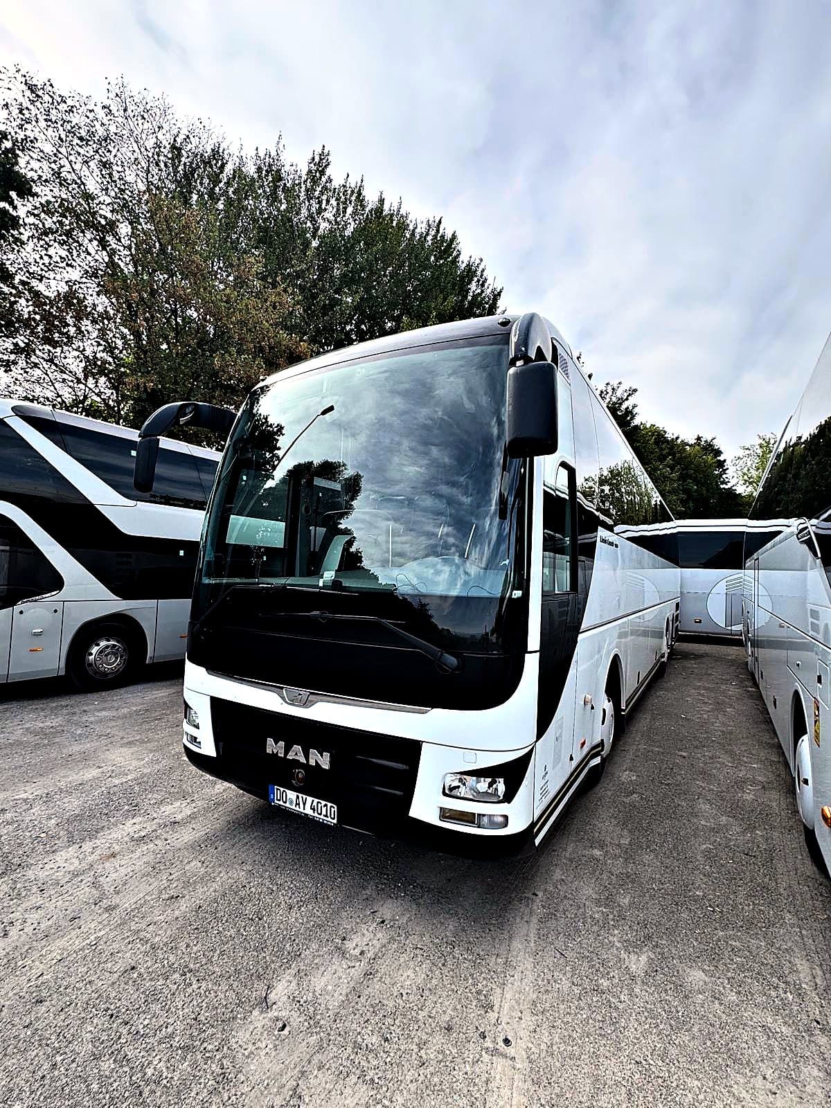 MAN – Reisebus, Kennzeichen DO AY 4010