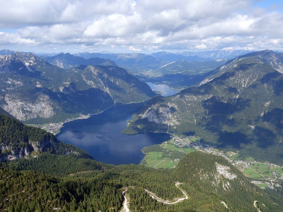 Hallstatt & Salzburg – Seedorf und Barockstadt